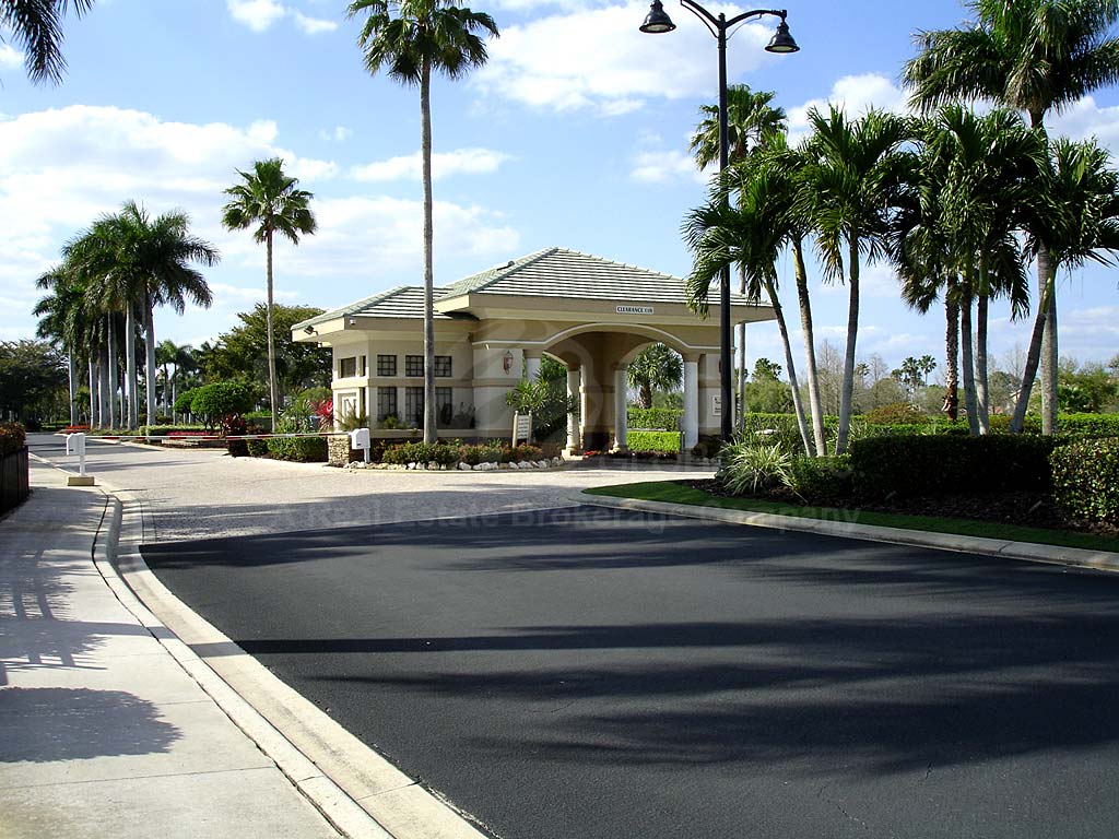 Heritage Palms Entrance